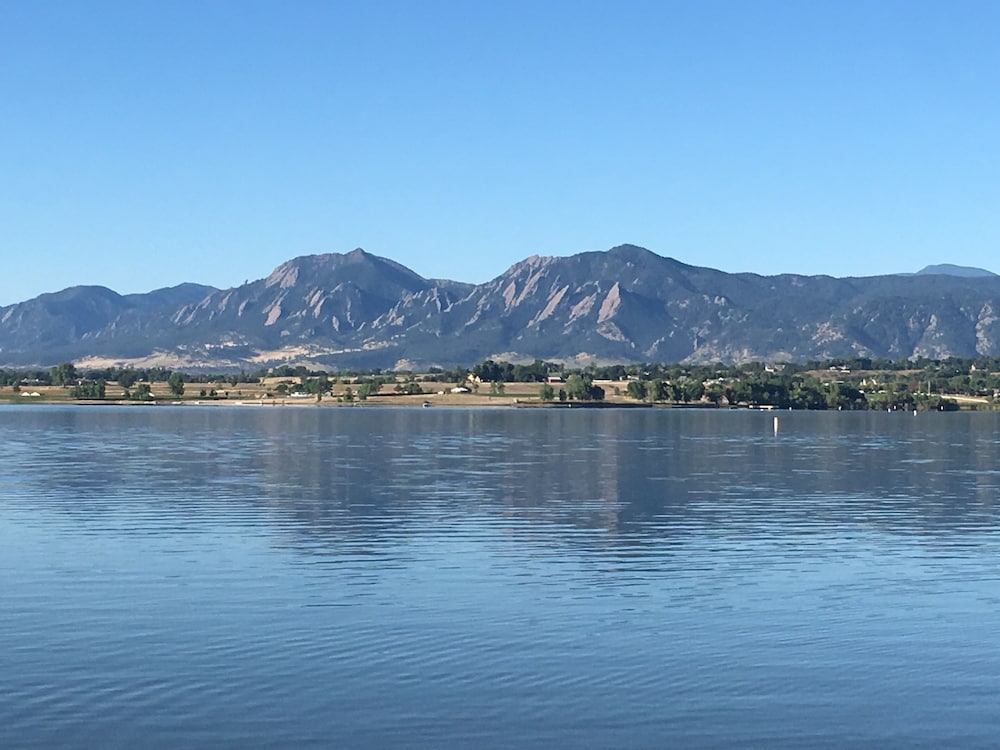 Boulder Twin Lakes Inn 45/49
