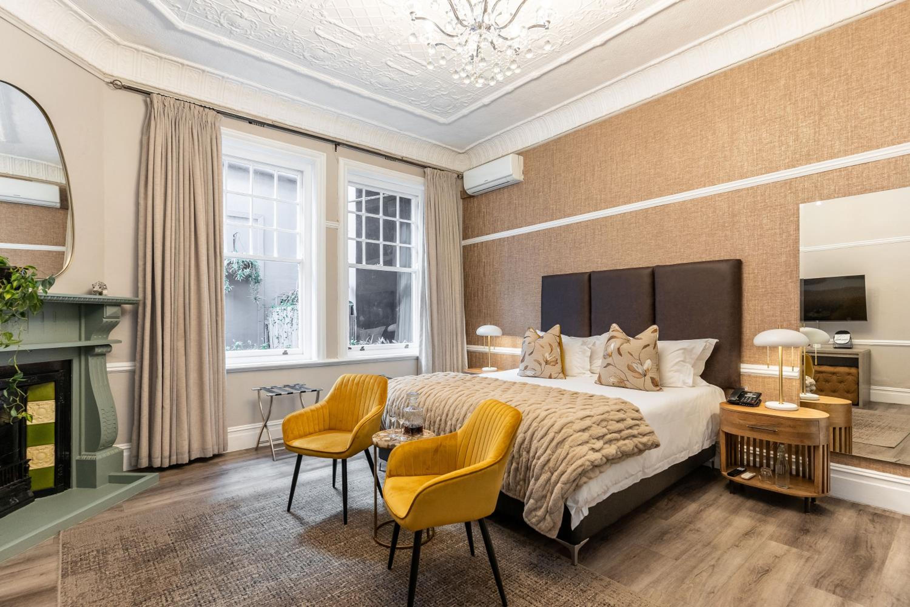Heritage, Deluxe, Family, Twin Beds