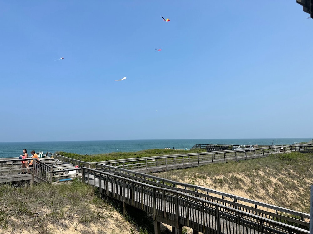 Outer Banks Beach Club 43/51