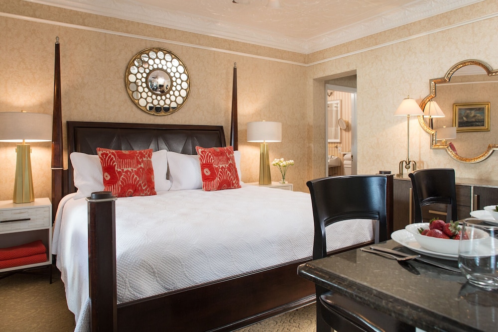 The Chateau Inn and Suites 24/57