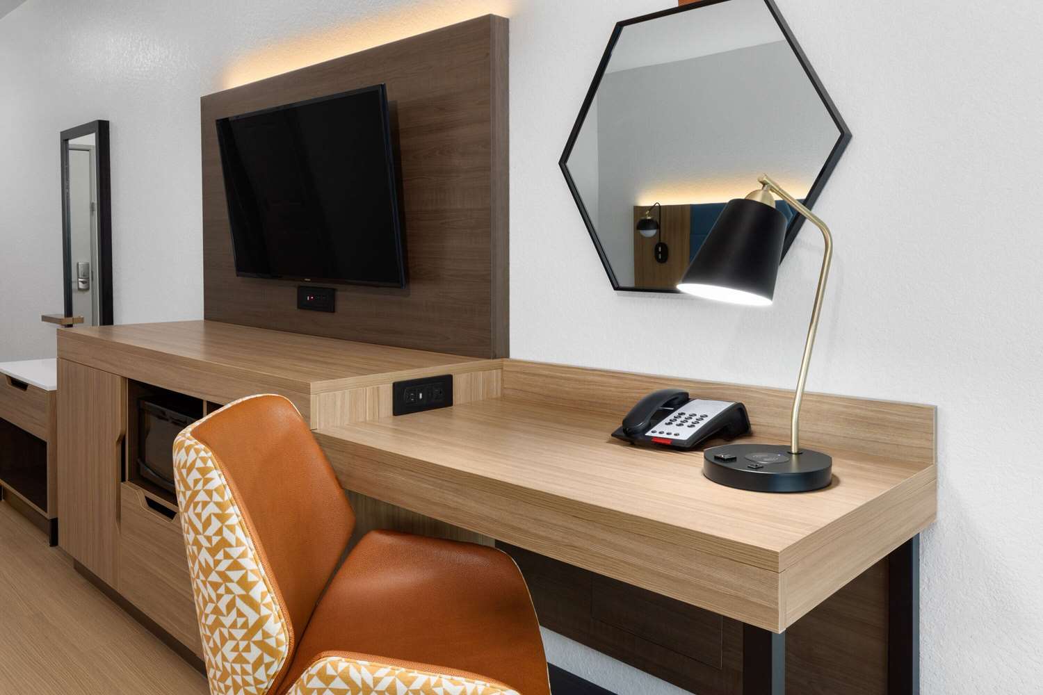 La Quinta Inn & Suites by Wyndham San Antonio Northwest 30/62