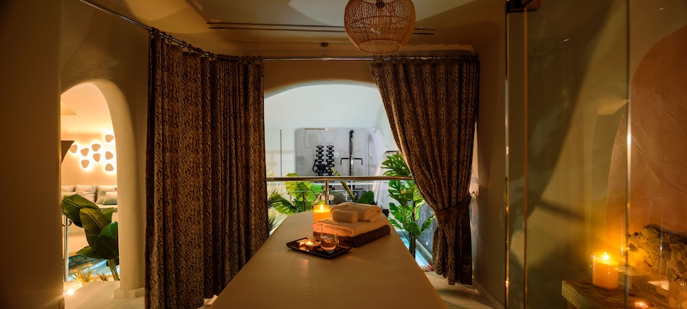 ACRO BLUE LUXURY VILLAS 36/60