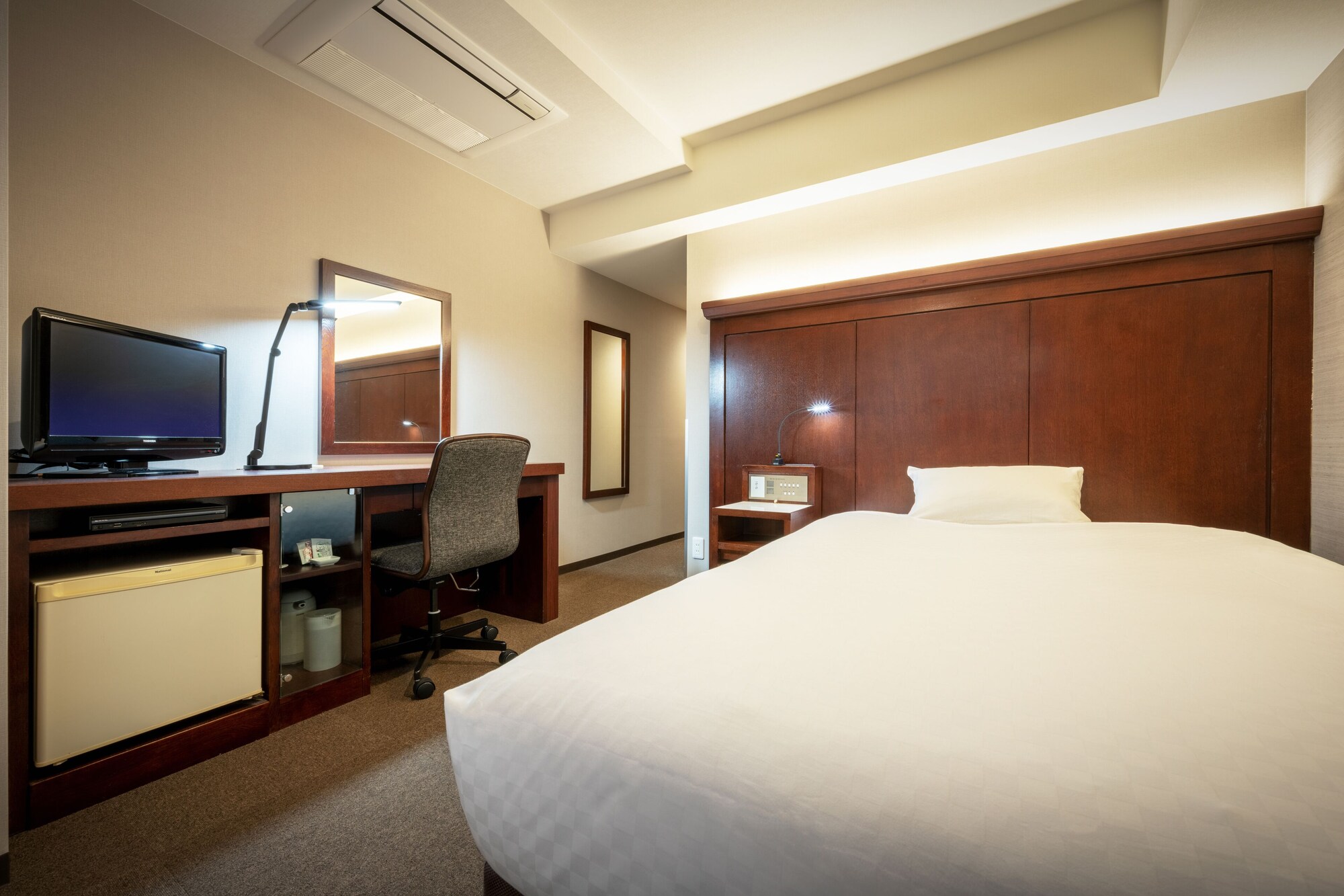 Semi Room, Single Bed, Semi Double Bed