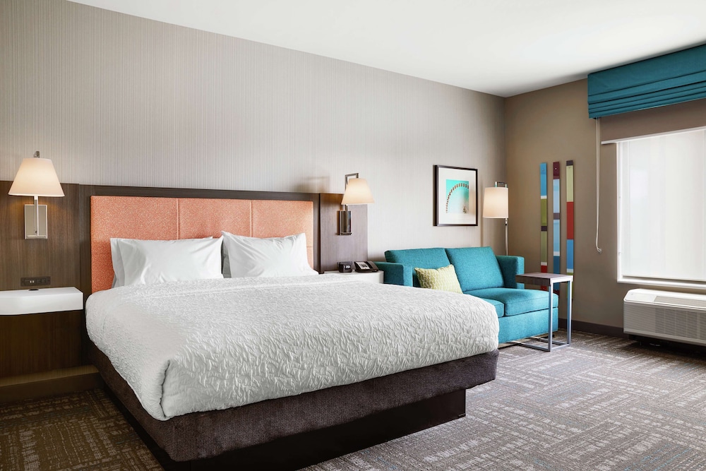 Hampton Inn & Suites Chicago/Waukegan Il 13/45