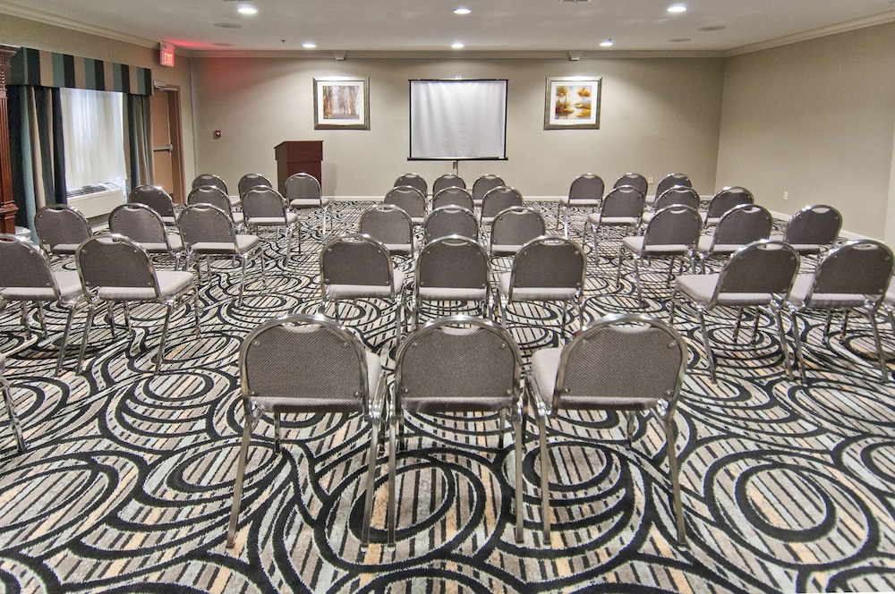 Holiday Inn Express Hotel And Suites Lake Charles 50/58