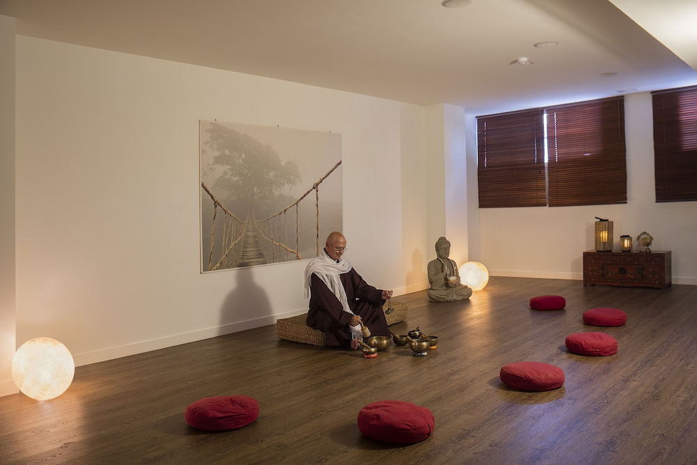 Luna Club Yoga & Spa Hotel 55/66