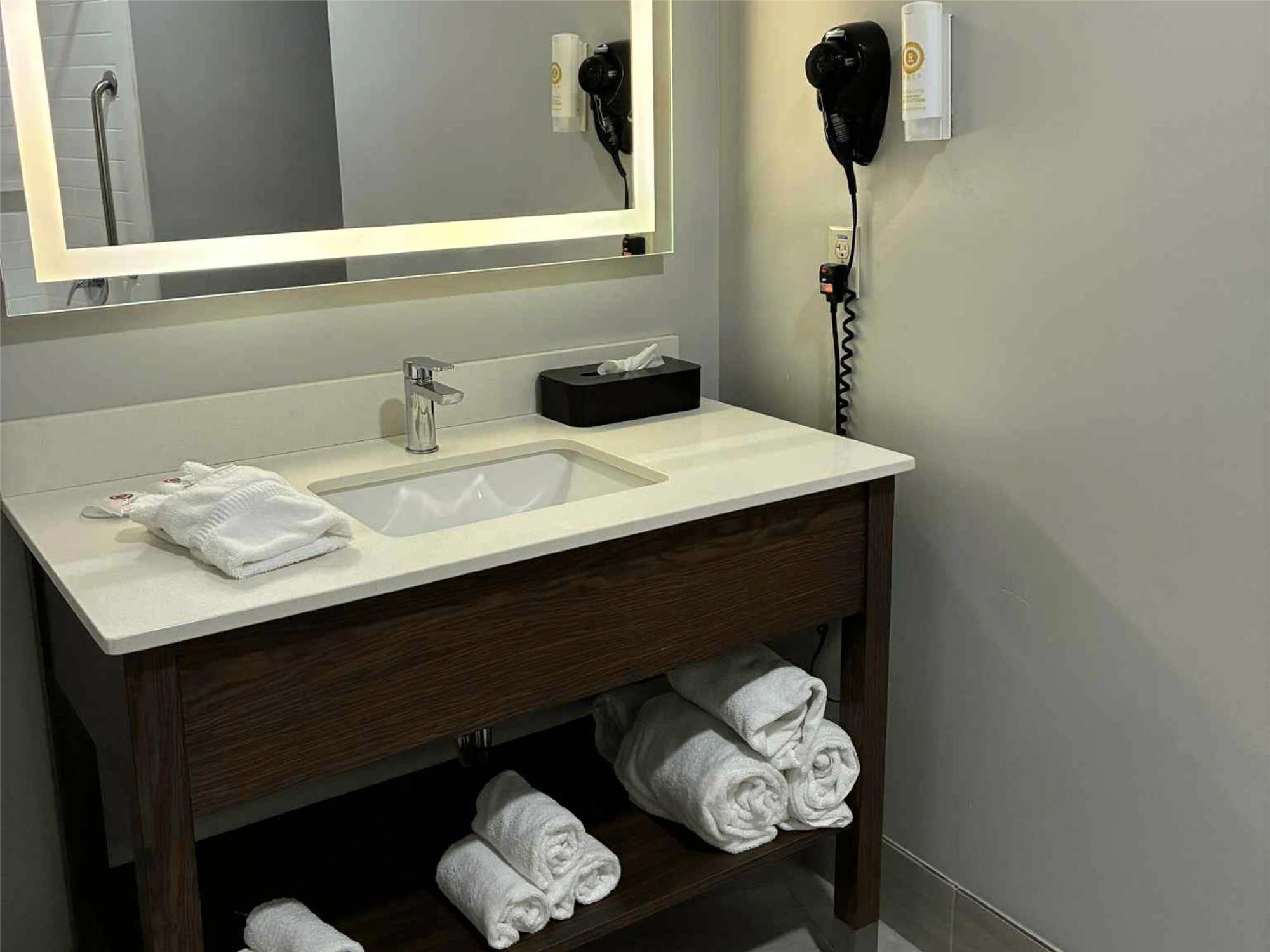 Comfort Inn & Suites Near Lake Guntersville 52/52