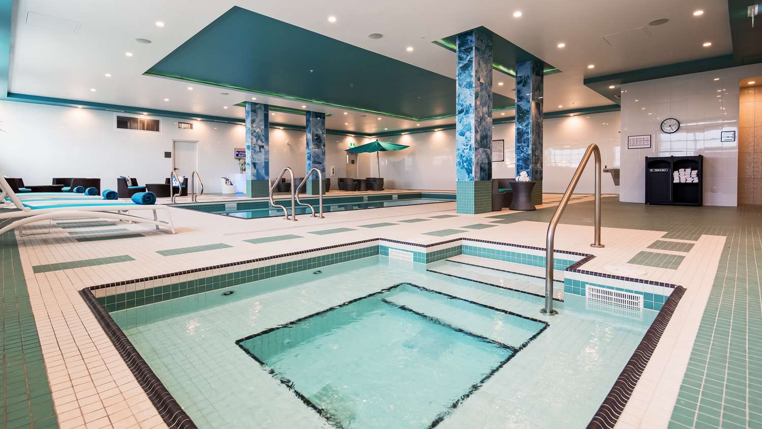 Executive Residency By Best Western Calgary City View North 25/59