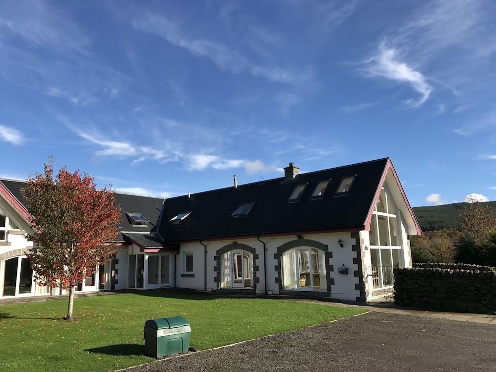 Errichel House and Cottages B&B 44/50