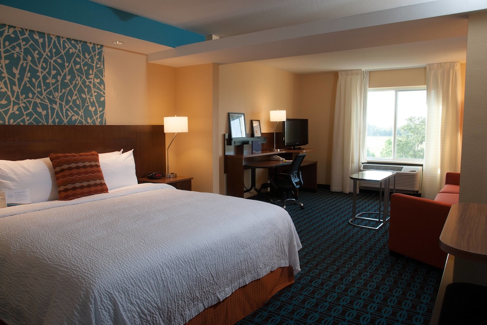 Fairfield Inn Suites By Marriott Montgomery Airport South 12/34