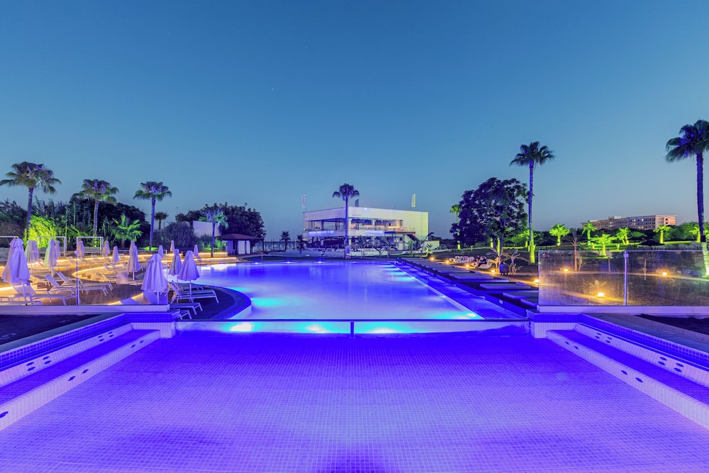 So Nice Club Resort 31/55