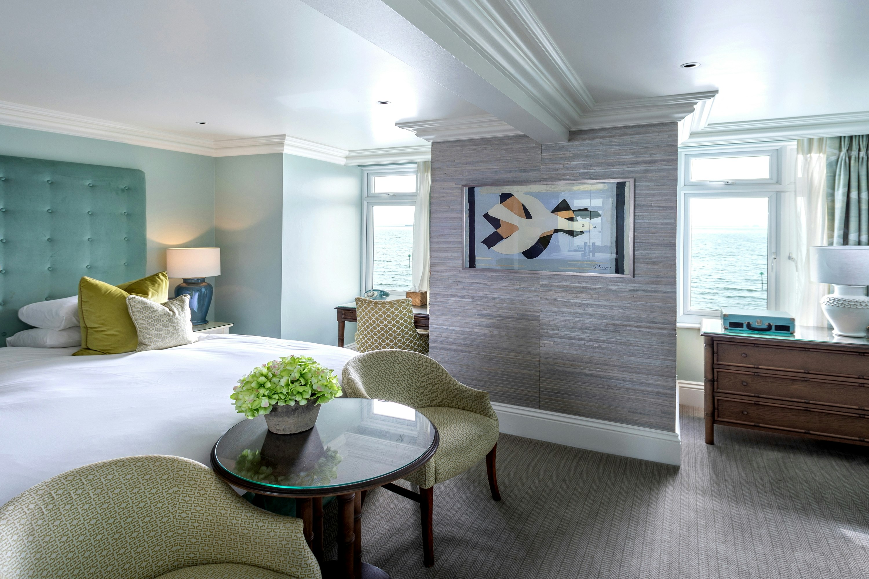 Roslin Beach Hotel 11/31