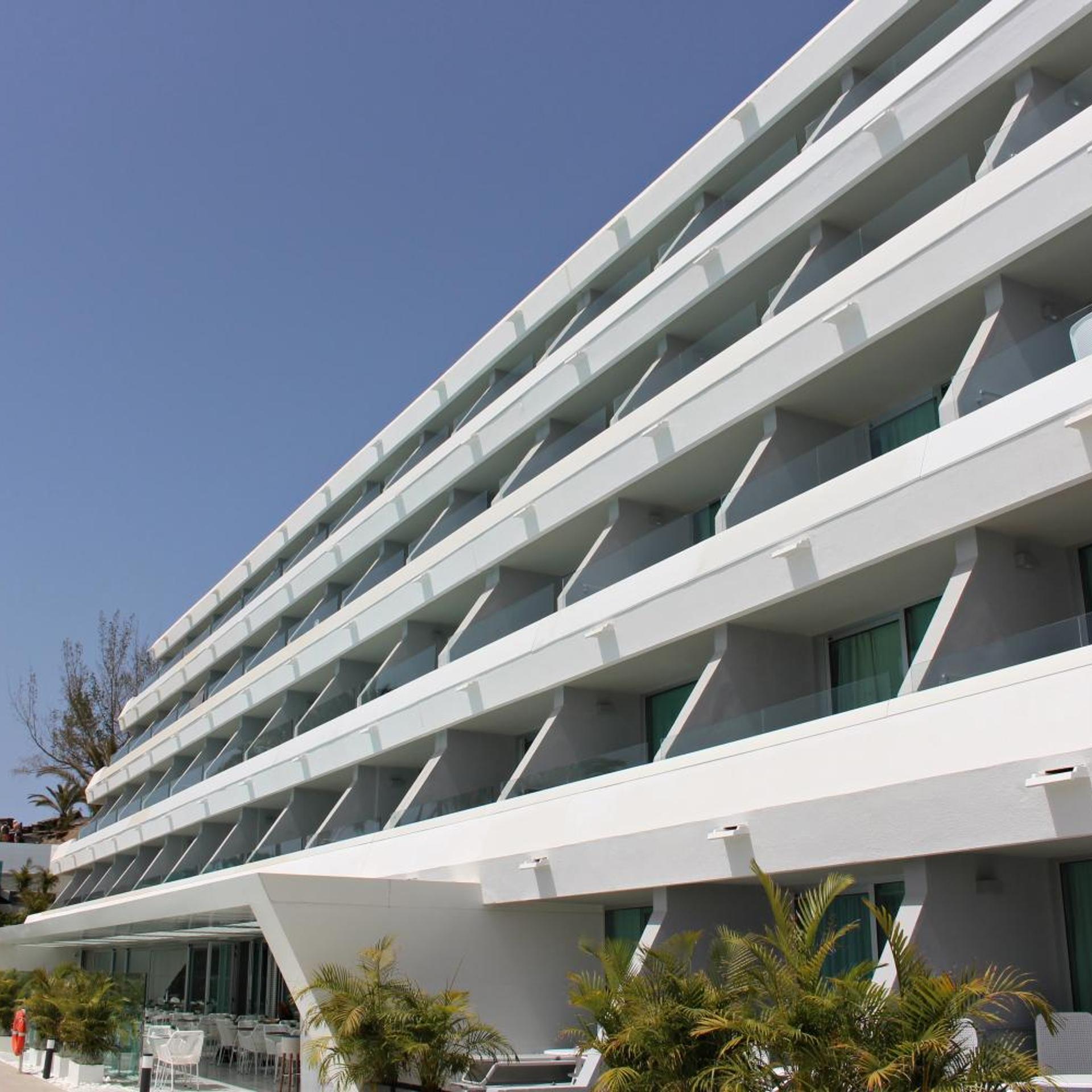 Santa Monica Suites 2/53