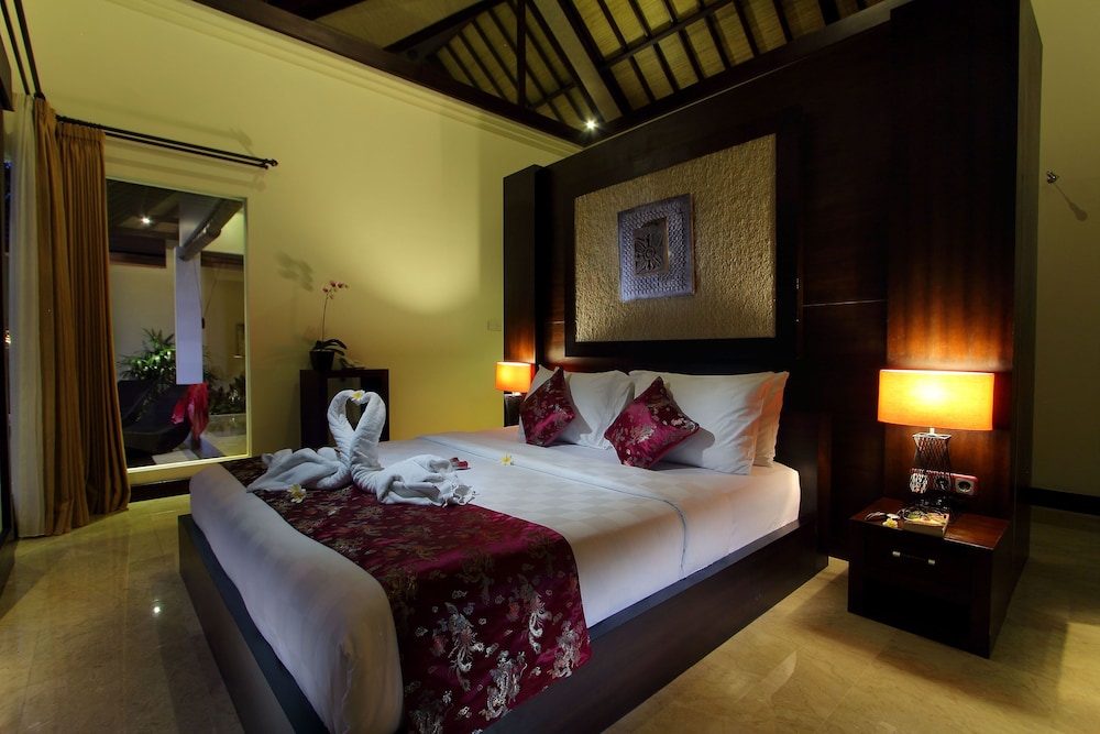 1 BEDROOM, VILLA, PRIVATE POOL
