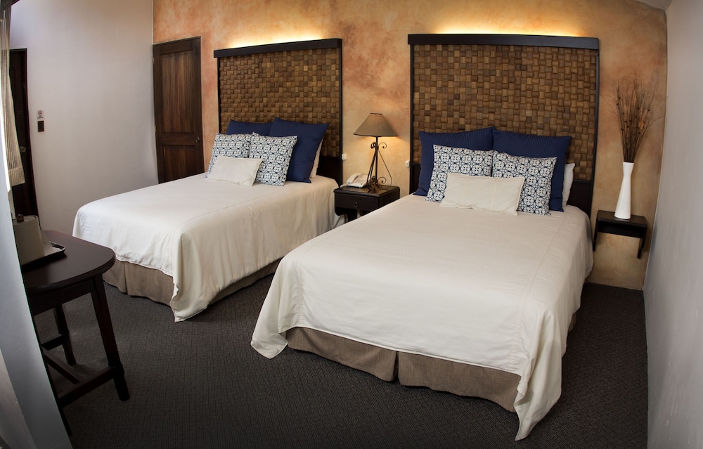 Hotel Ciudad Vieja 15/47