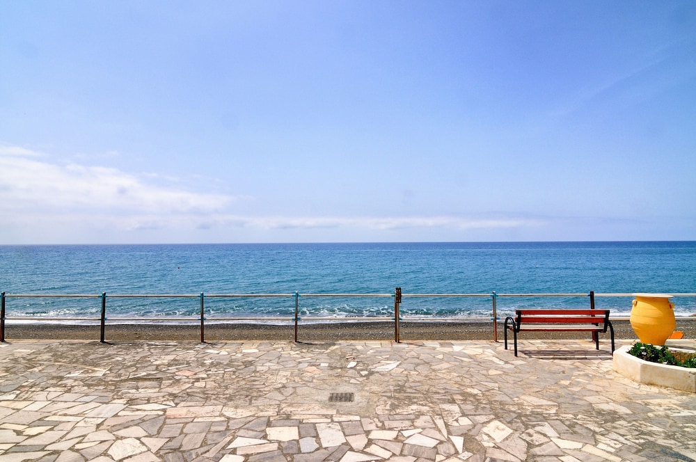 MYRTOS MARE SUITES 36/46