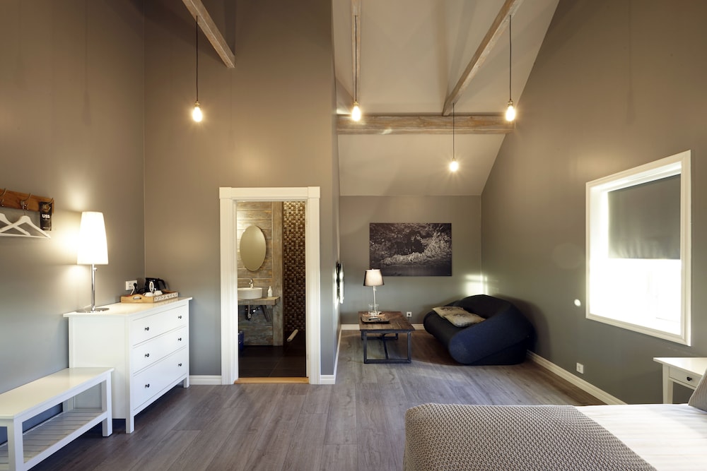 Fosshotel Hellnar 35/64