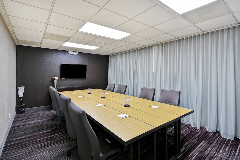 Courtyard by Marriott Dalton 41/43