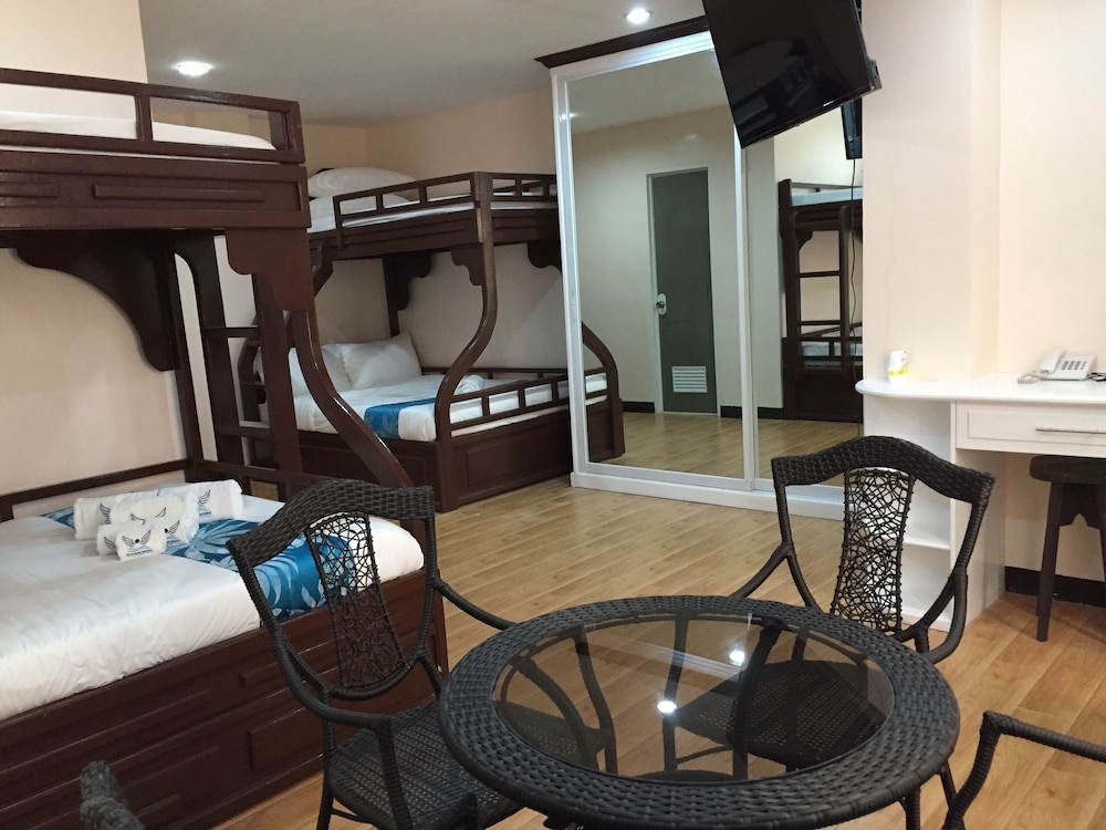 Skylodge Resort 39/50