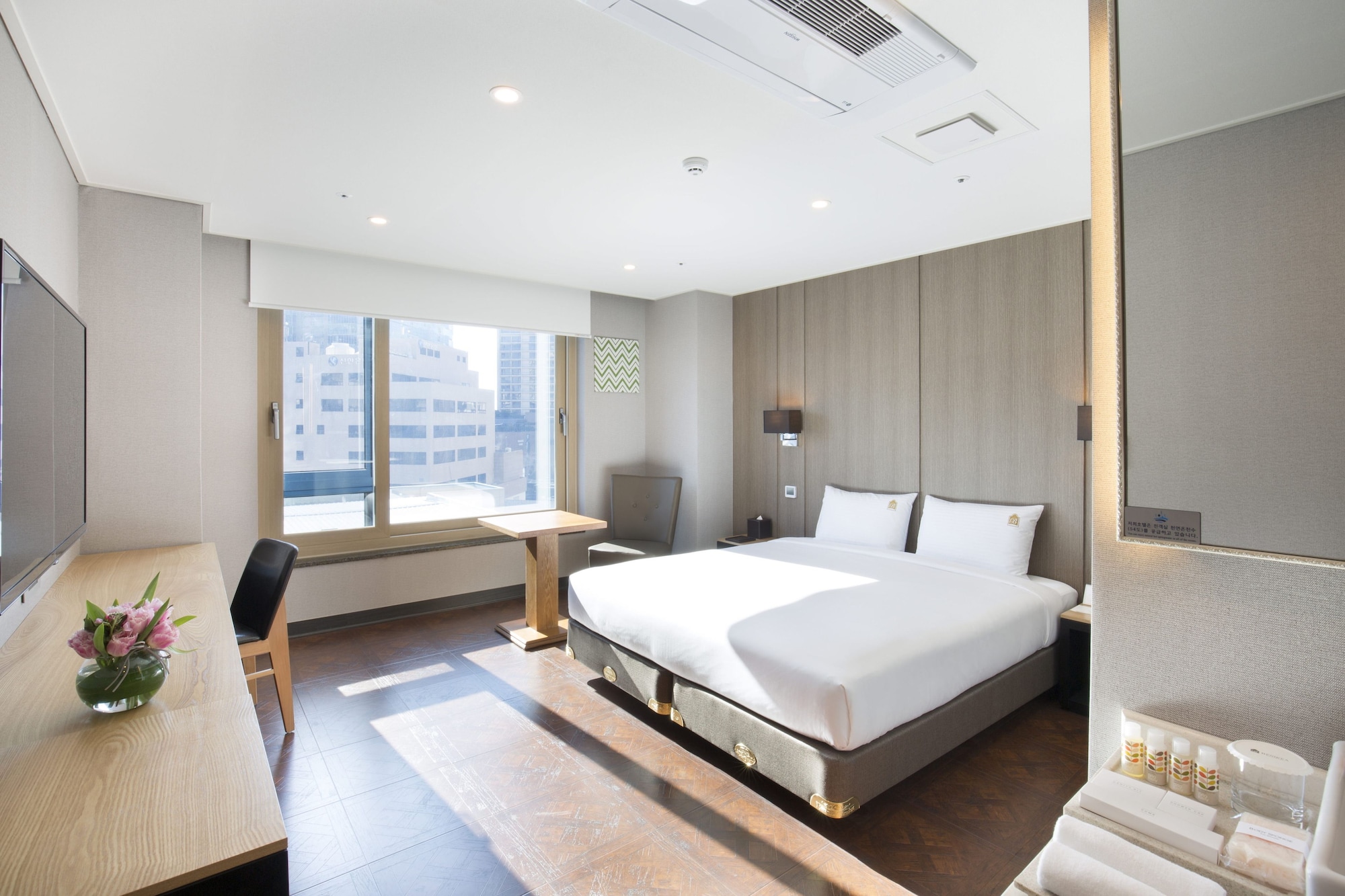 SUPERIOR, DOUBLE BED