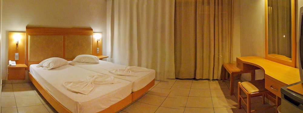 Saint Constantine Hotel 19/49