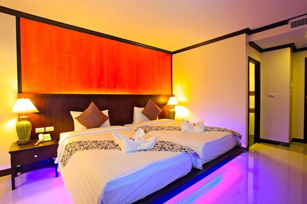 Orchid Garden Hotel 29/64