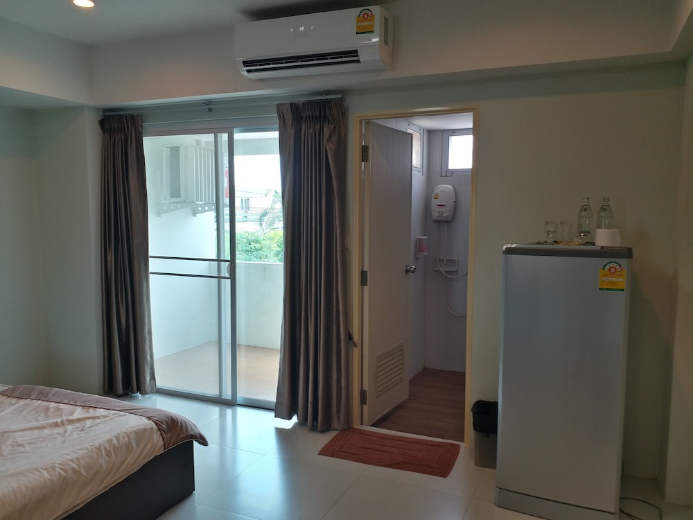 Tongprasit Place 6/22