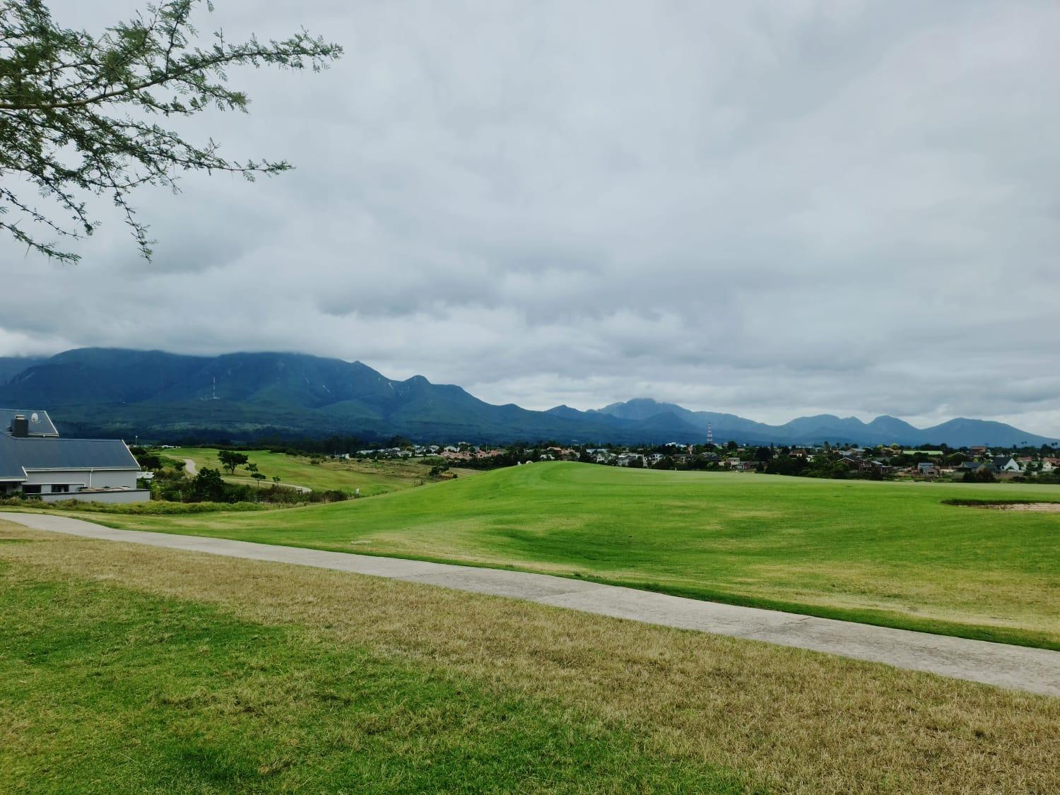 21 Manor Kingswood 29/41