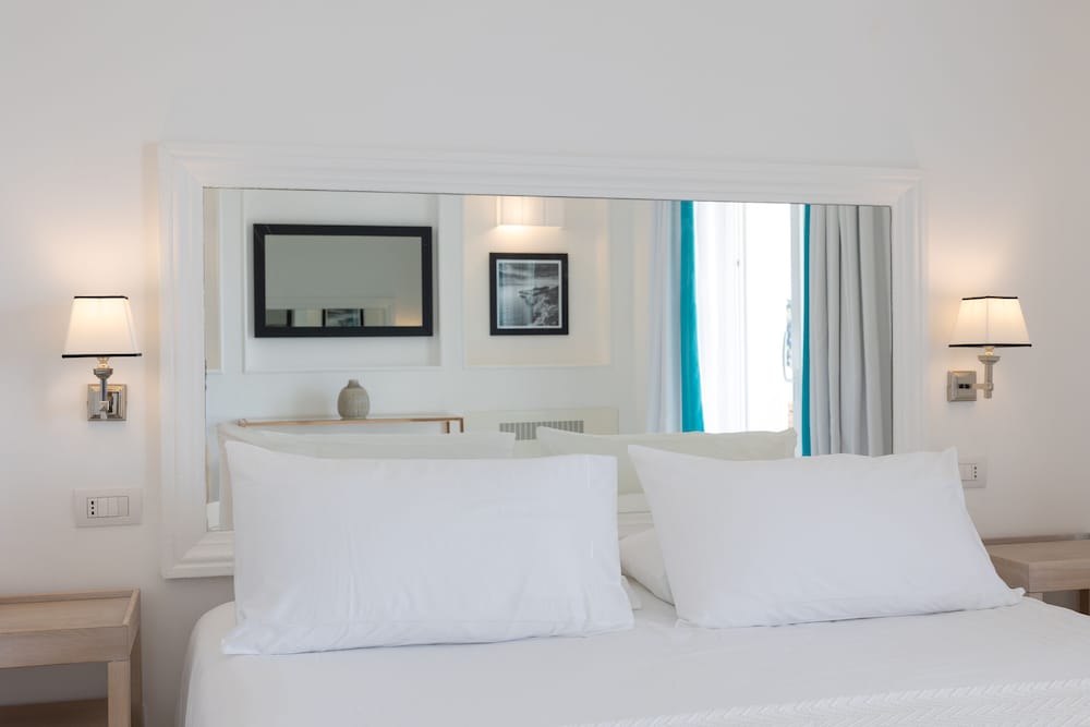 SUPERIOR, DOUBLE BED, SEA VIEW, TERRACE