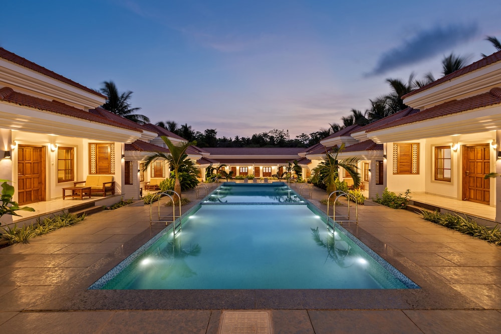 Leoney Resort 32/35
