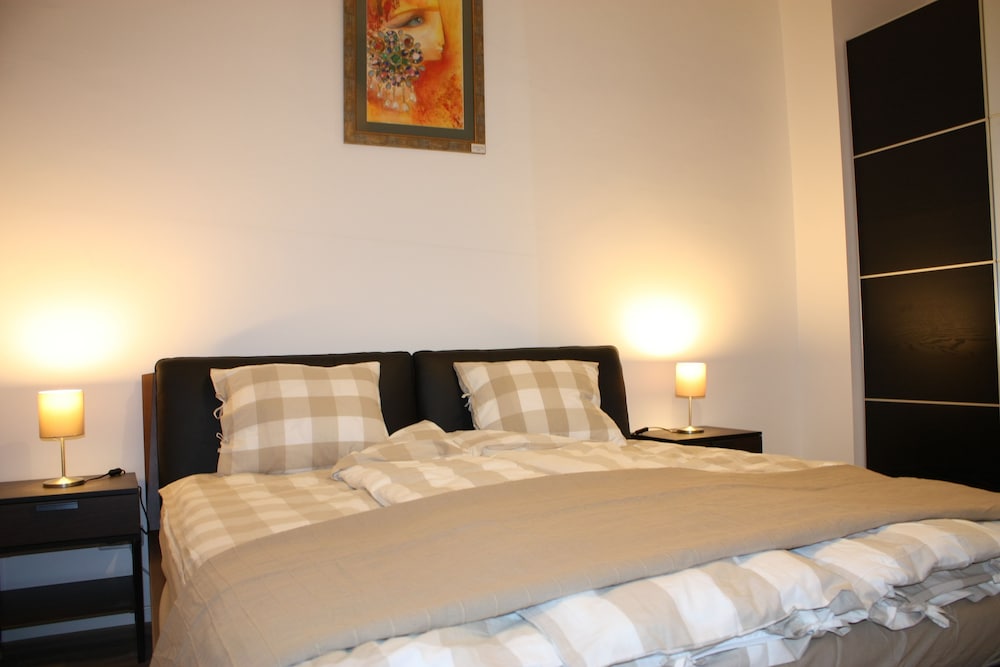 1 BEDROOM, DELUXE, APARTMENT, KITCHEN, COURTYARD AREA