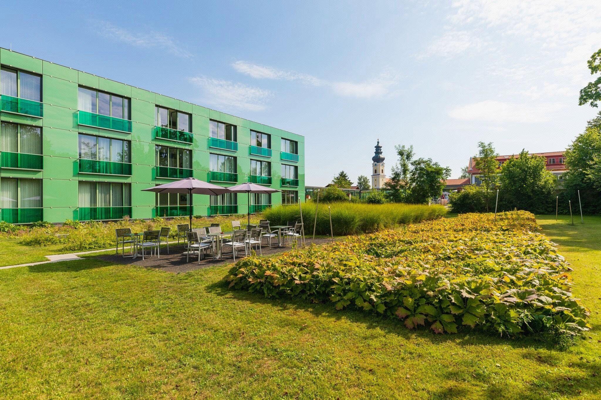 Schlossparkhotel Mariakirchen 27/28