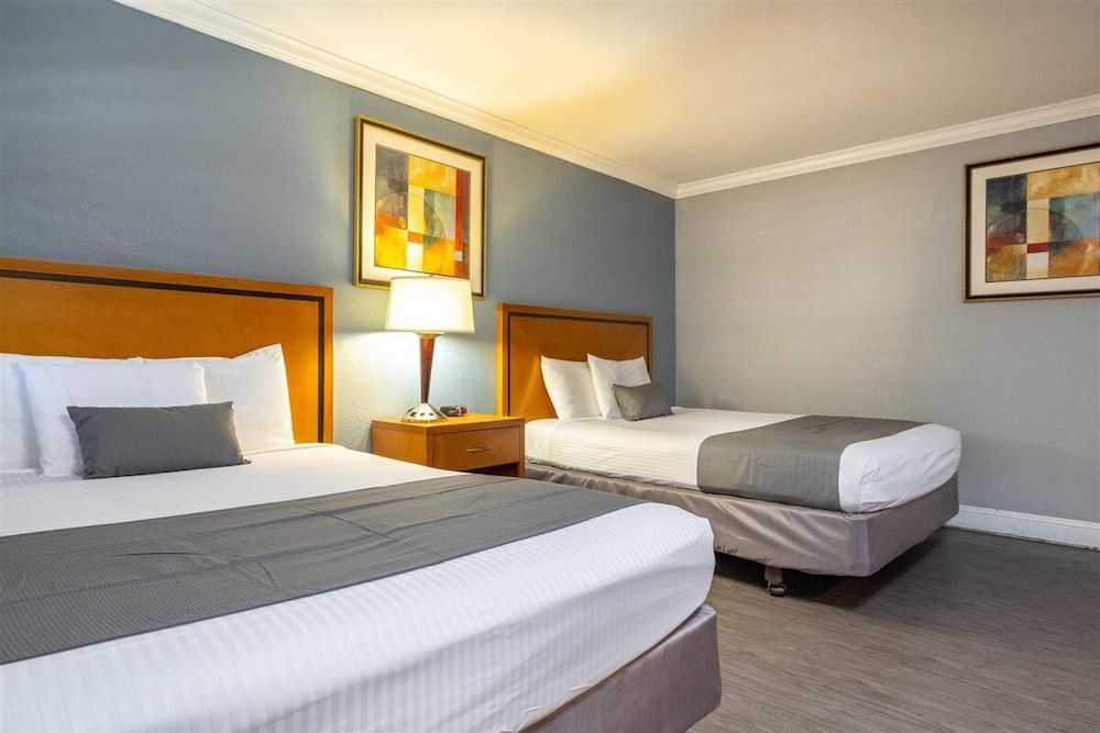 ROOM, 2 QUEEN BEDS