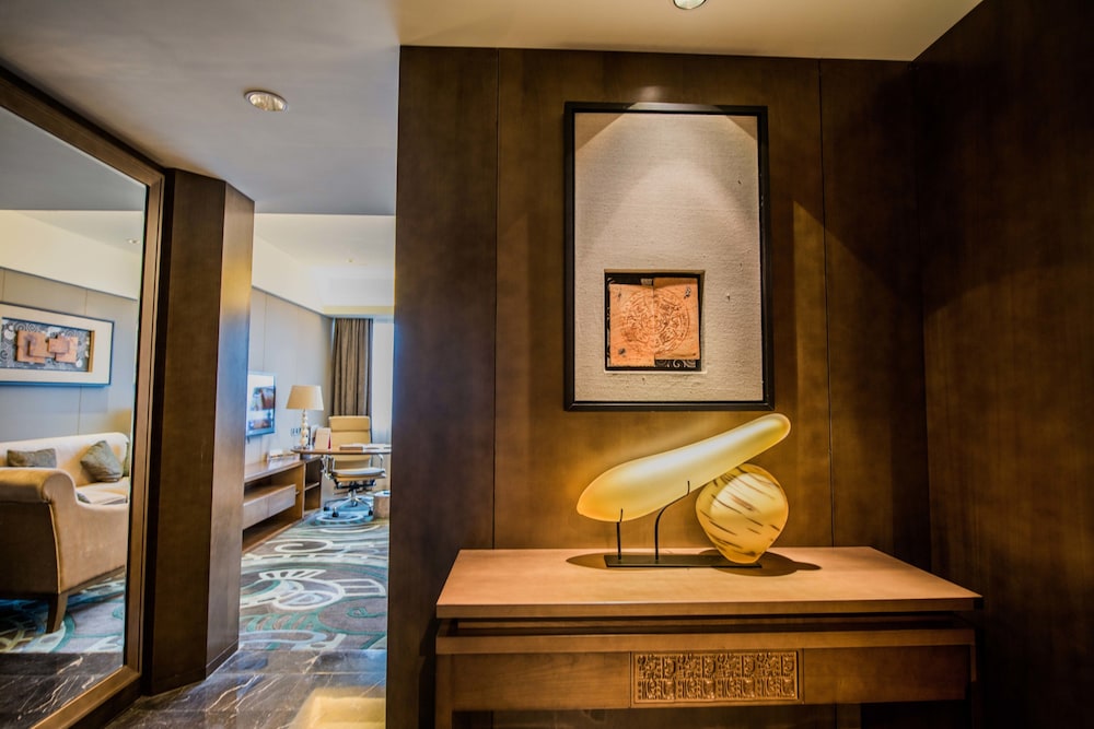 Maya Gleetour Hotel Wuhan OCT 23/50