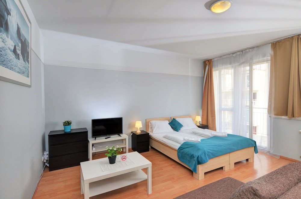Agape Apartments 15/68