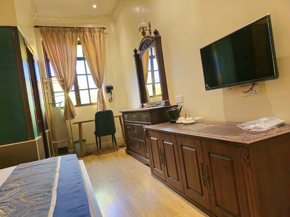 The Century Boutique Hotel George Town 18/60