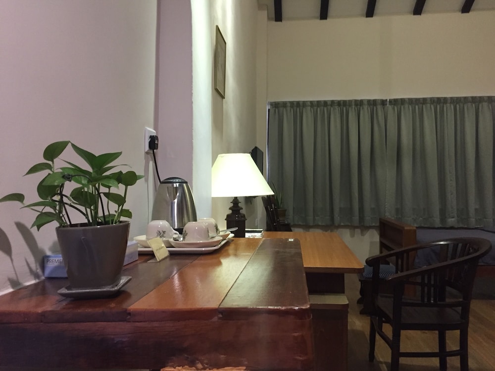 Palm Mansion Boutique Suites 45/51