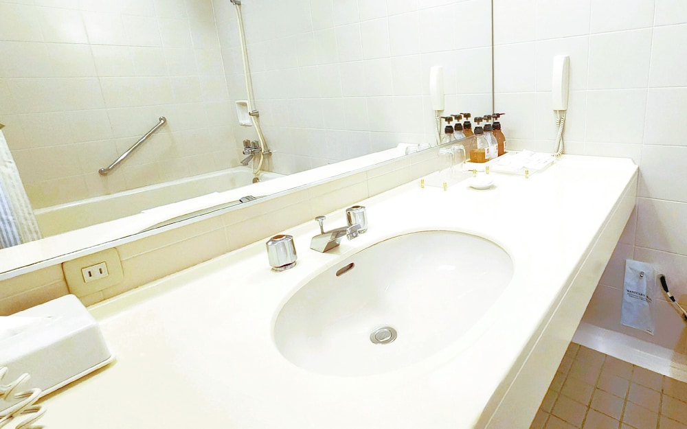 Bellevue Garden Hotel Kansai Airport 49/49