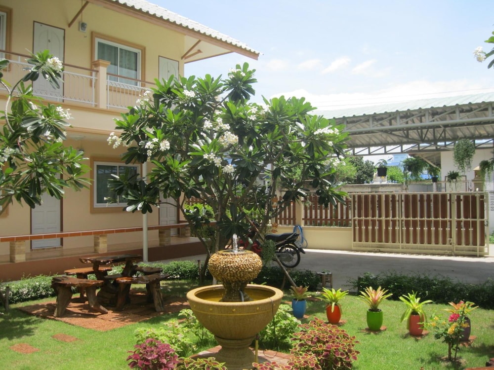 2N Guesthouse 7/42
