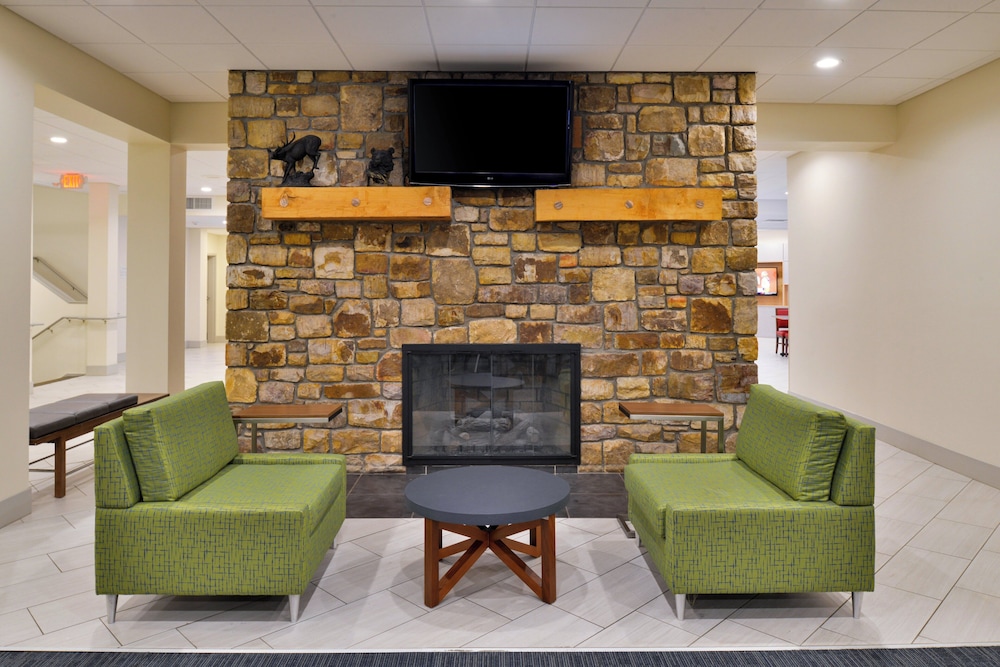 Holiday Inn Express Blowing Rock South 30/50