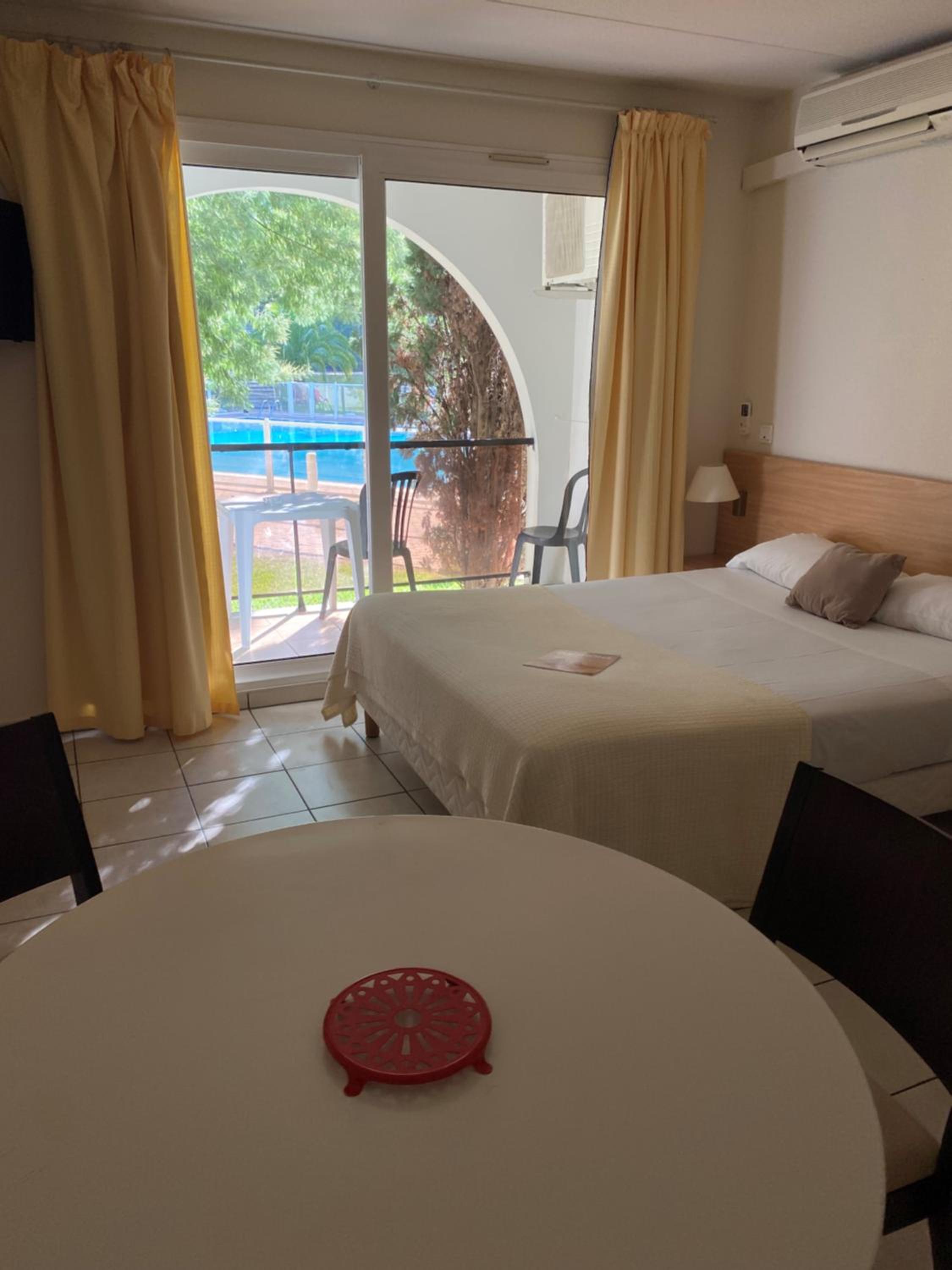 Studio, Pool View, Hotel Residence Anglet Biarritz Parme 3/10