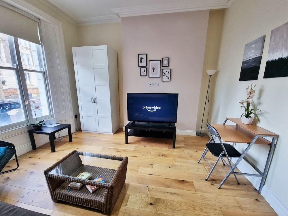 Urban Stay Oxford Gardens Apartments 42/50