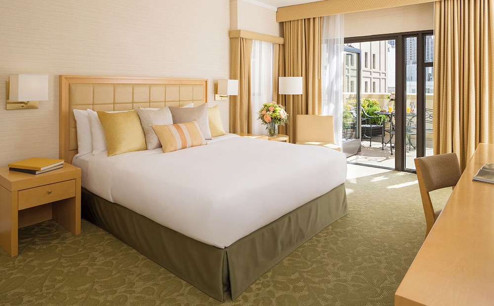 ROOM, KING BED, TERRACE