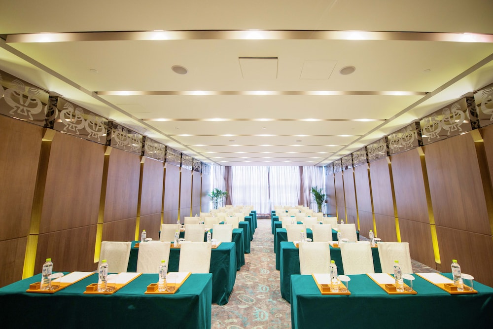 Maya Gleetour Hotel Wuhan OCT 41/50