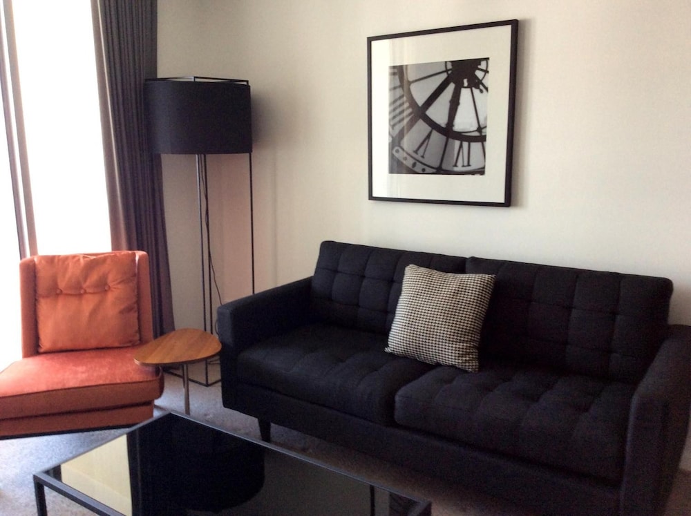 Morgan Suites 39/64