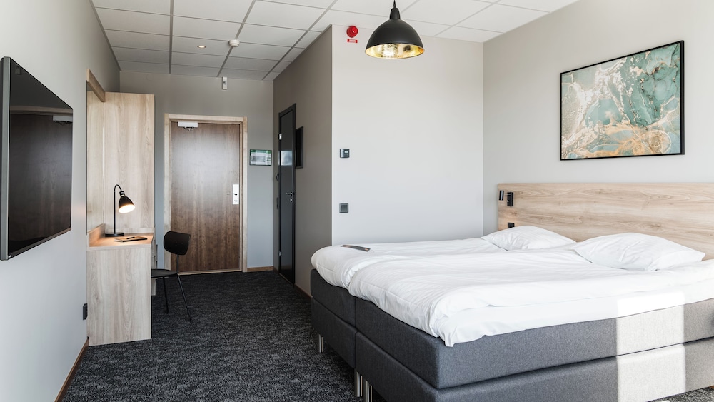 Superior, Twin Beds