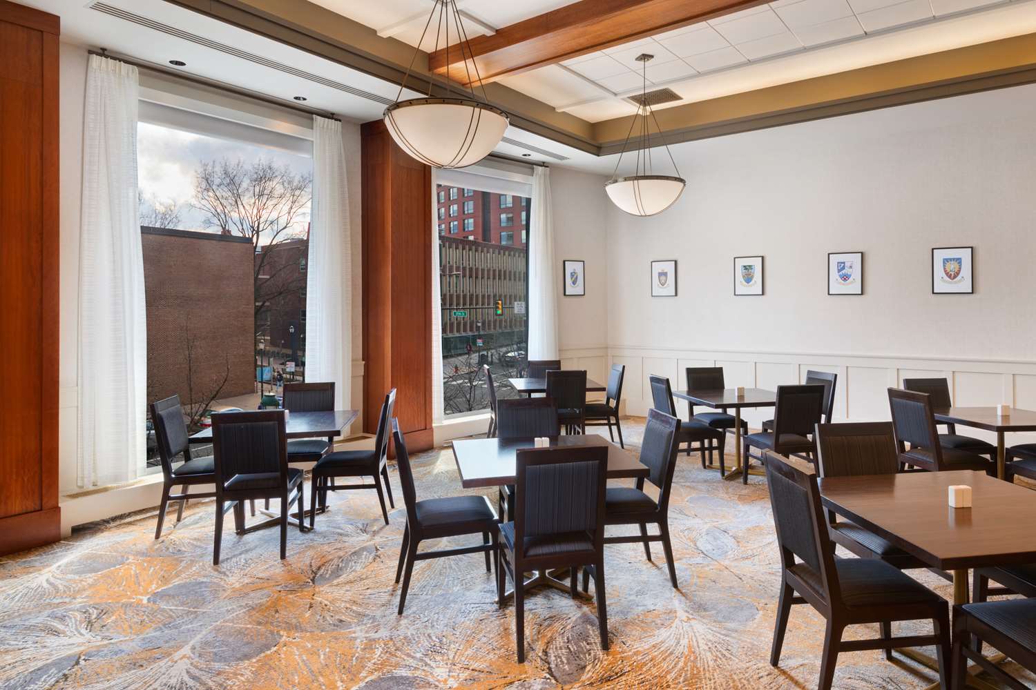 restaurant cafeteria
