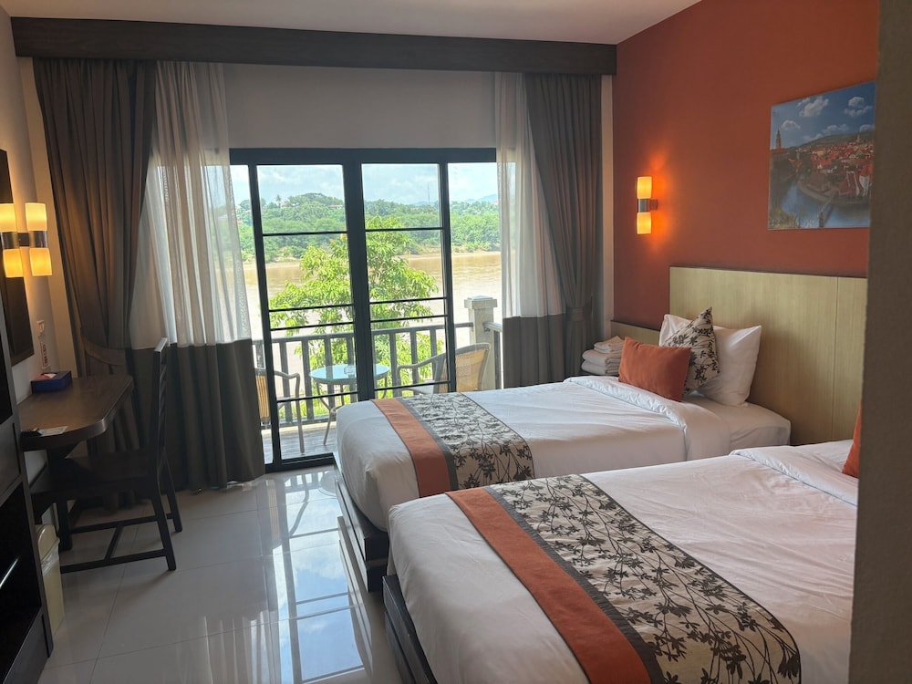 Chiangkhong Teak Garden Riverfront Hotel 28/74