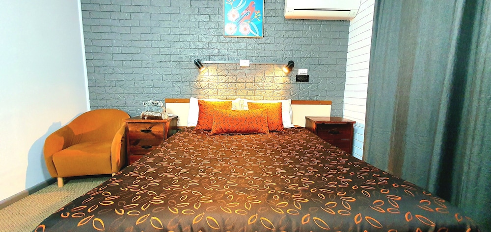 Gold Rush Motel Young 24/59
