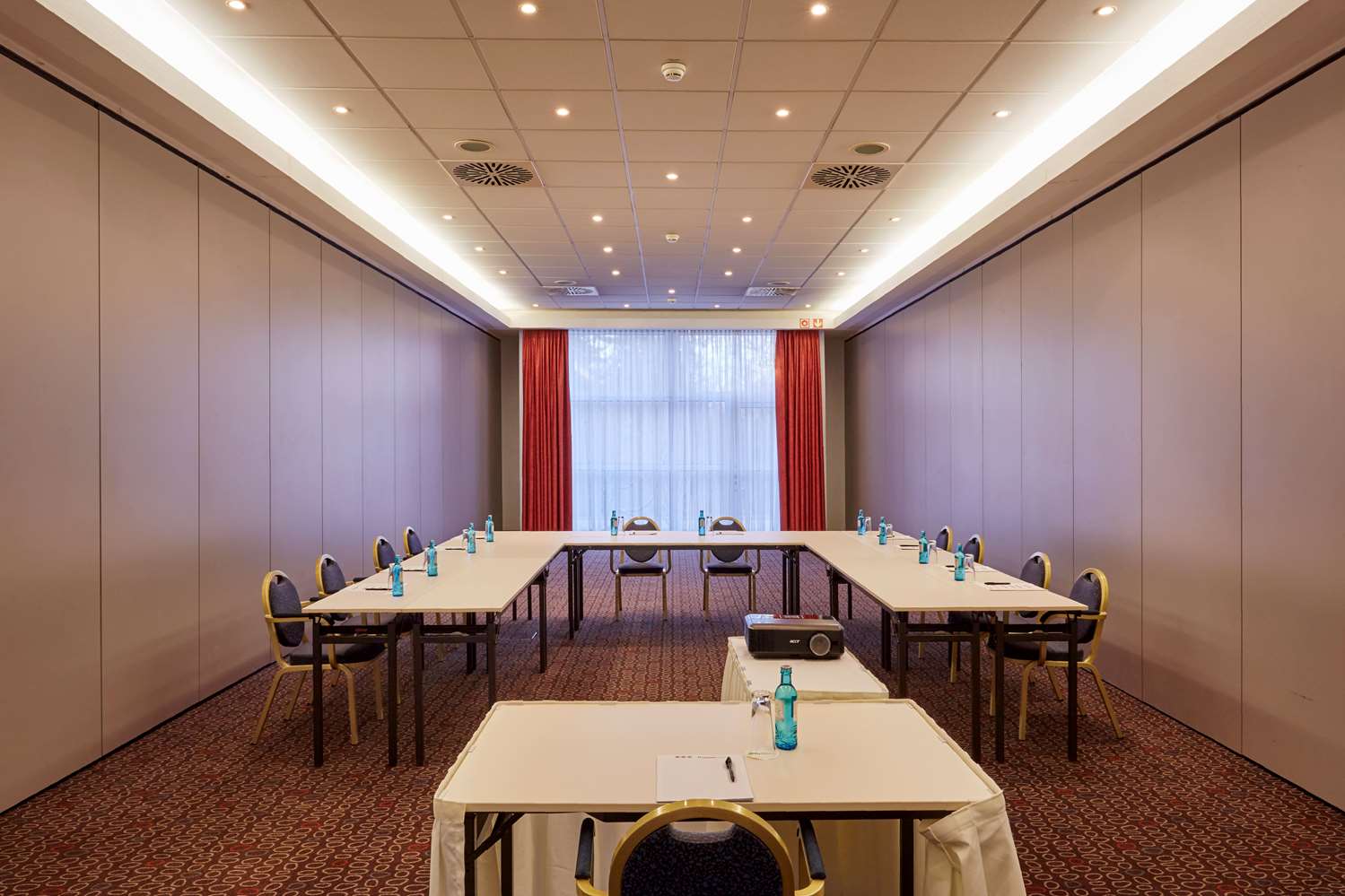 H+ HOTEL LEIPZIG HALLE 41/54